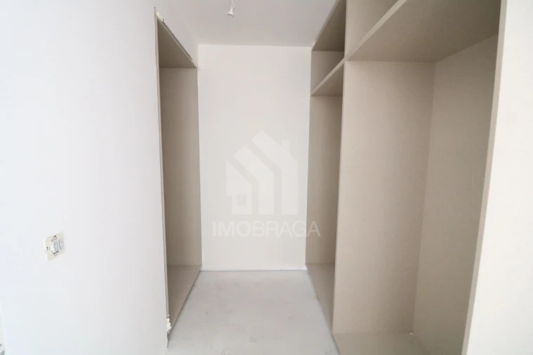 Apartamento T3 para Venda em Braga (Maximinos, Sé e Cividade) Foto 36