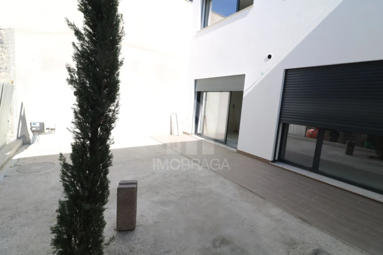 Apartamento T3 para Venda em Braga (Maximinos, Sé e Cividade) Foto 40