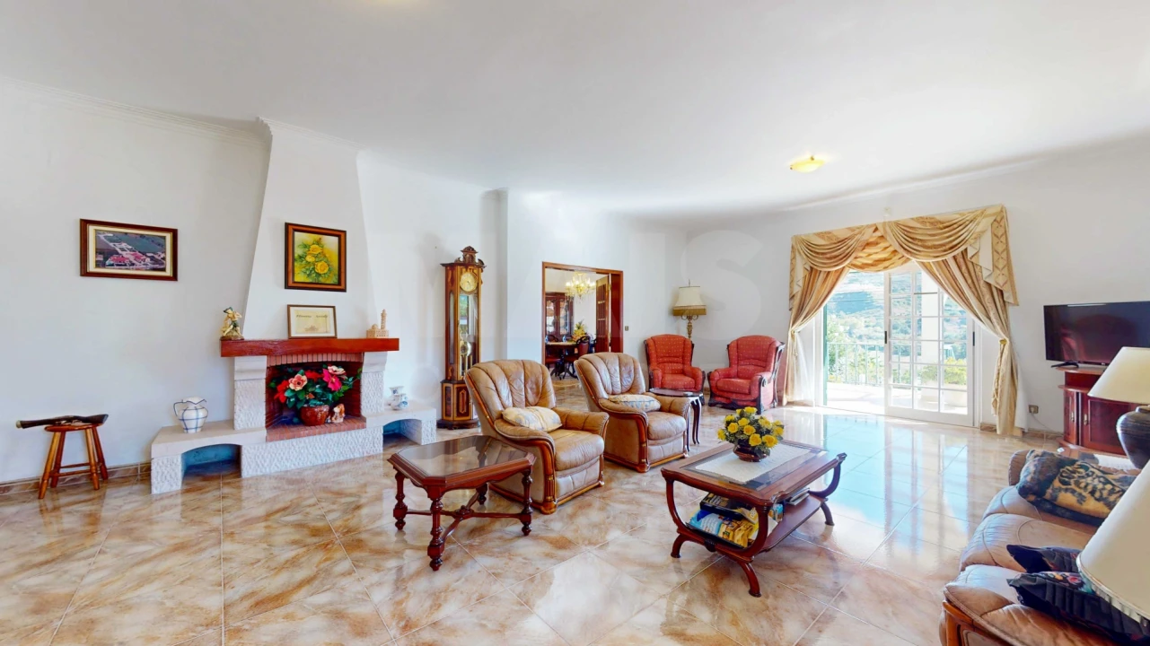 Moradia T5 para Venda em Alhandra, São João dos Montes e Calhandriz Foto 4