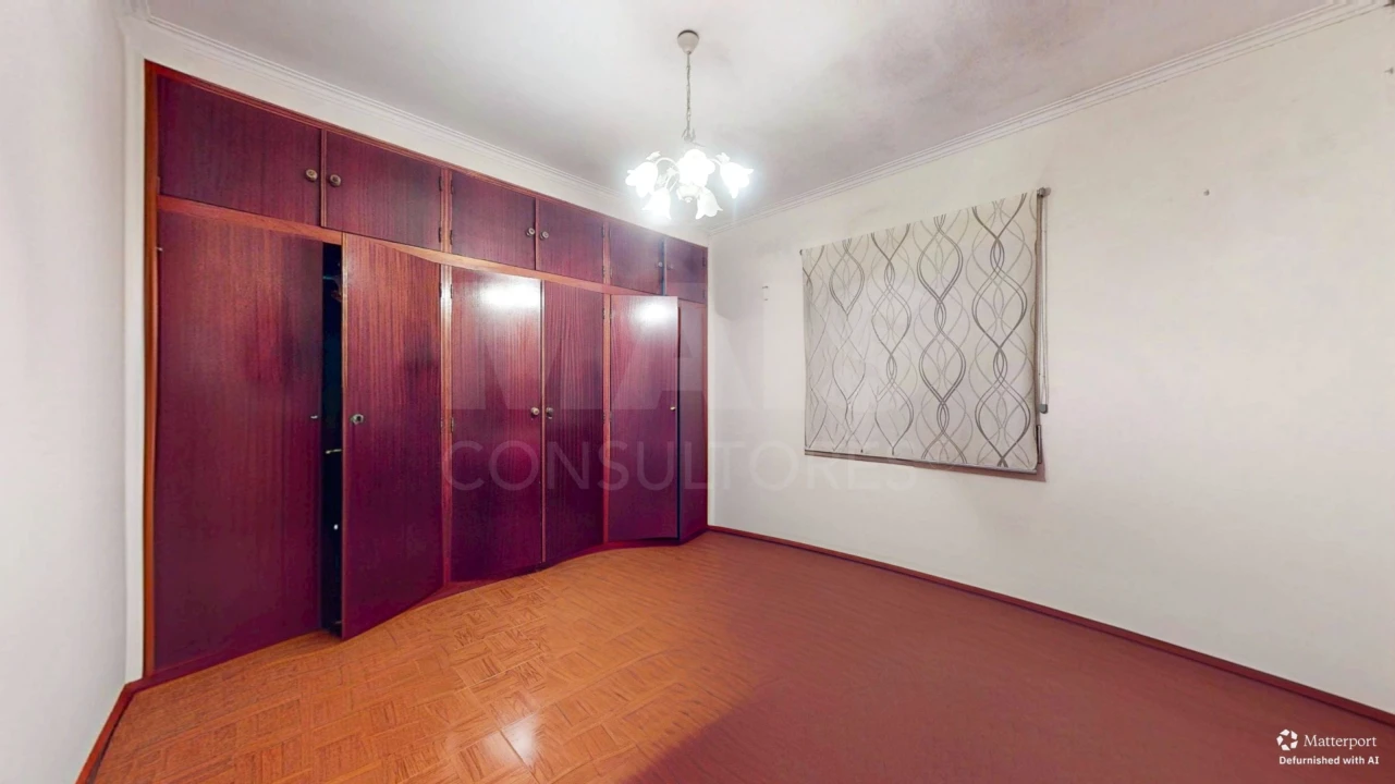 Moradia T3 para Venda em Ramada e Caneças Foto 3