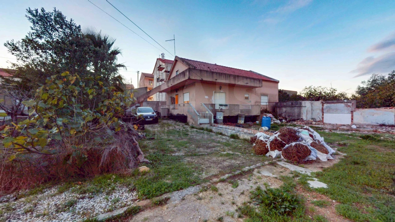 Moradia T3 para Venda em Ramada e Caneças Foto 5