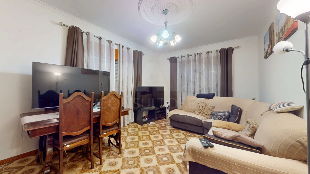 Moradia T3 para Venda em Ramada e Caneças Foto 9