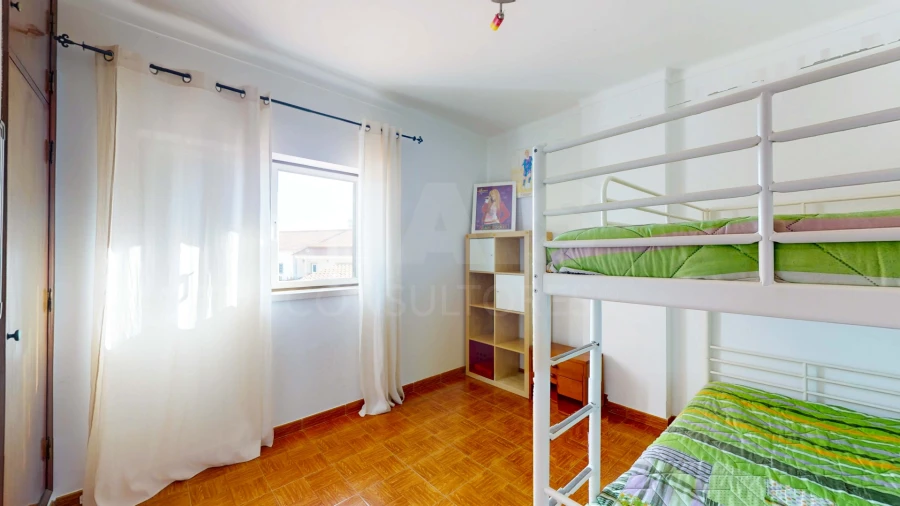 Moradia T4 para Venda em Alcanede Foto 12