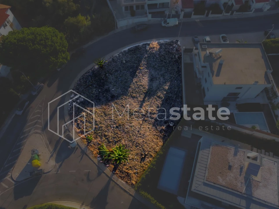 Terreno para Venda em Carcavelos e Parede Foto 16