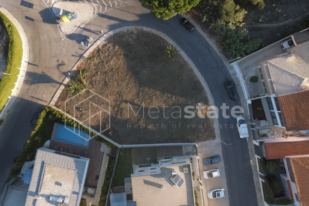 Terreno para Venda em Carcavelos e Parede Foto 19
