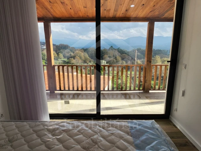 Quinta T10 para Venda em Paço Foto 18