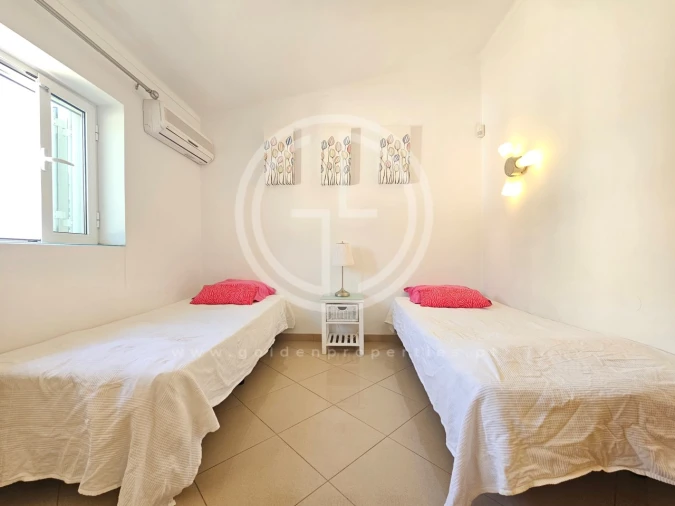 Moradia T3 para Arrendamento férias em Quarteira Foto 32