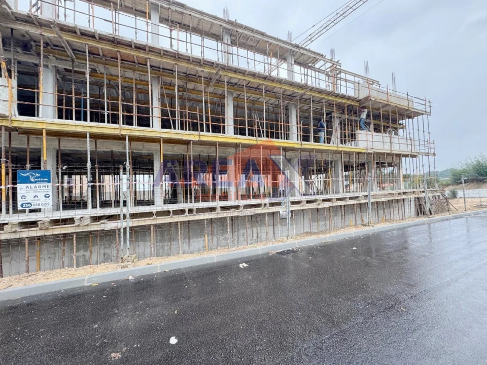 Apartamento T2 para Venda em O. Azeméis, Riba-Ul, Ul, Macinhata Seixa, Madail Foto 1