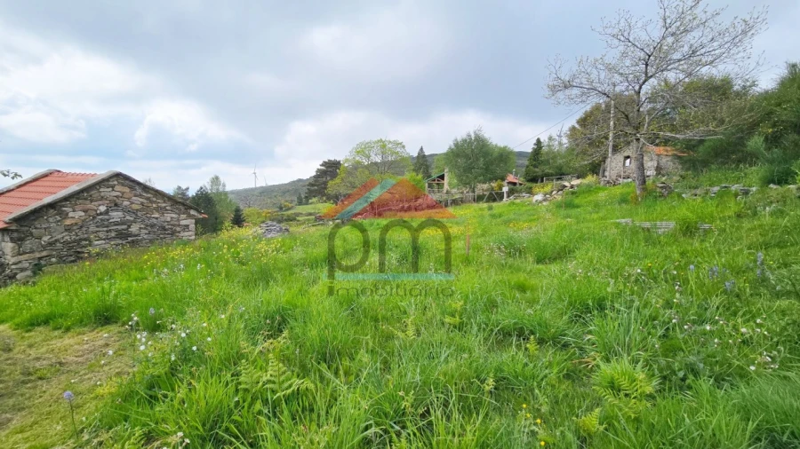 Terreno para Venda em Riba de Mouro Foto 19
