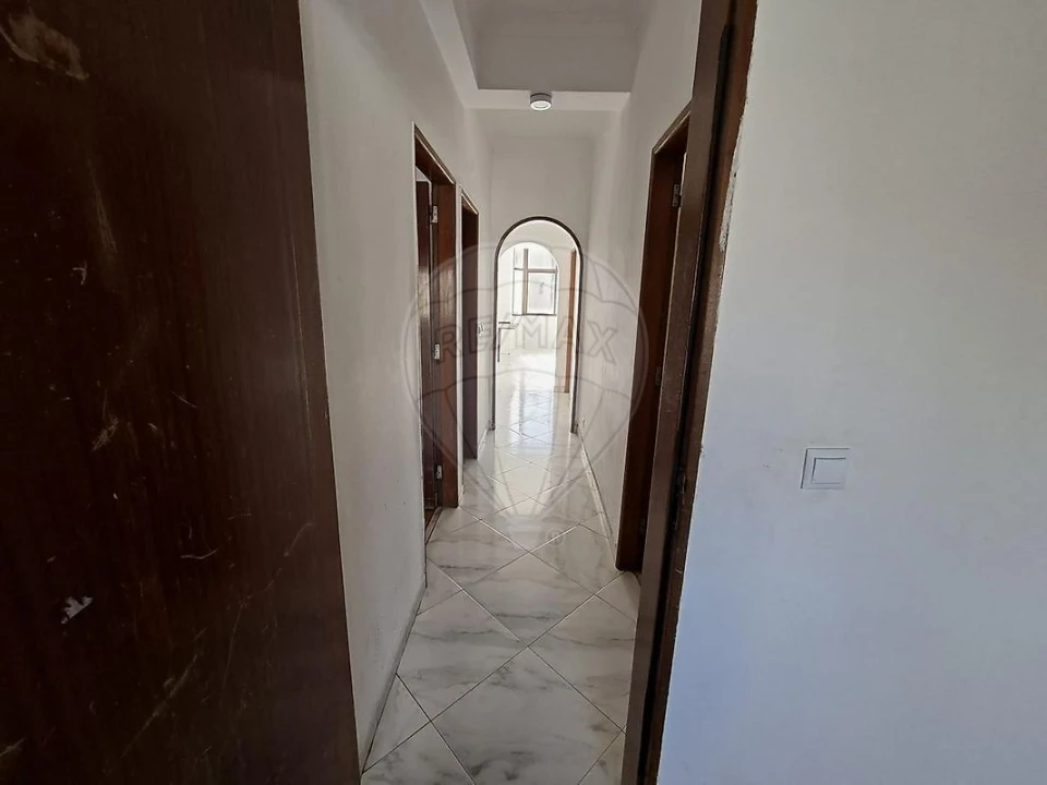 Apartamento T3 para Venda em Rio de Mouro Foto 13