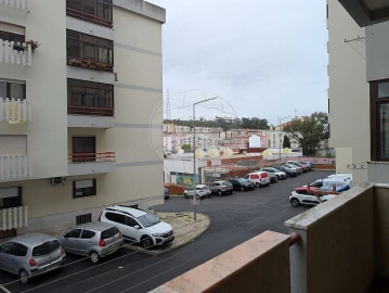 Apartamento T1 para Venda em Queluz e Belas