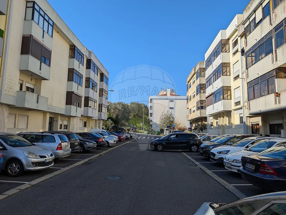 Apartamento T1 para Venda em Queluz e Belas Foto 12