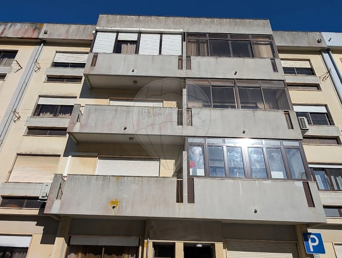 Apartamento T1 para Venda em Queluz e Belas Foto 11