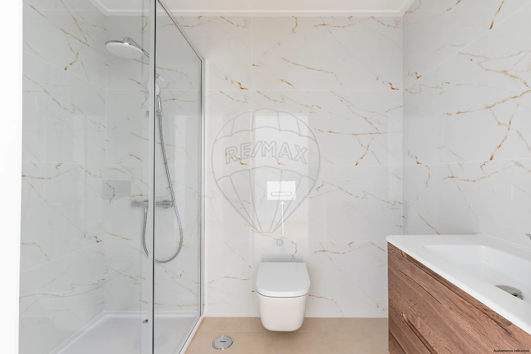 Moradia T2 para Venda em Santa Maria, São Pedro e Matacães Foto 4