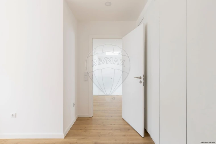 Moradia T2 para Venda em Santa Maria, São Pedro e Matacães Foto 6