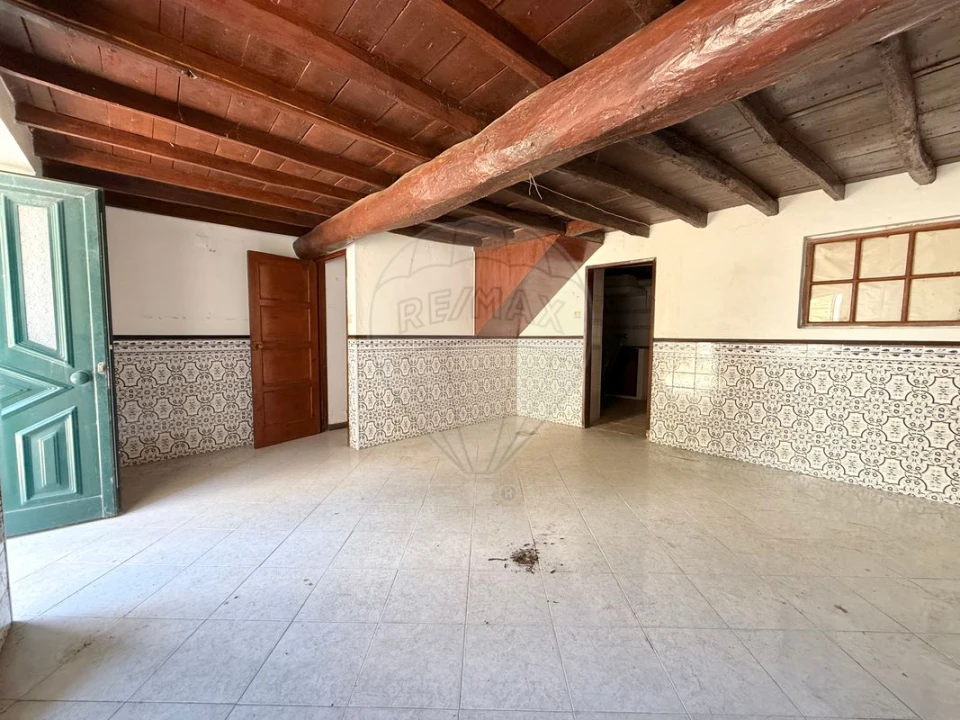 Moradia T2 para Venda em Dois Portos e Runa Foto 3