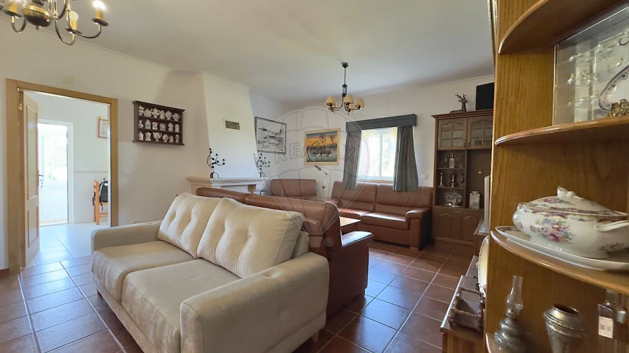 Moradia T2 para Venda em Branca Foto 18