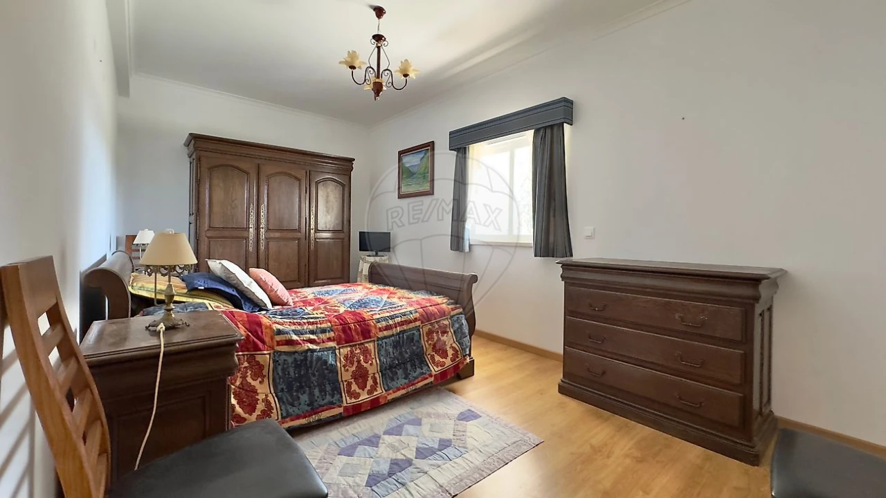 Moradia T2 para Venda em Branca Foto 13