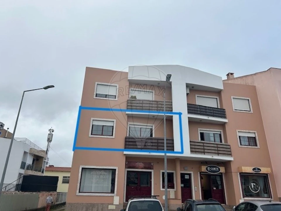 Apartamento T3 para Venda em Ramada e Caneças Foto 1