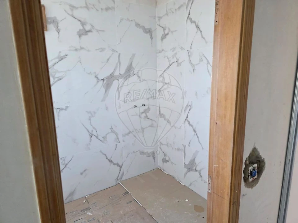 Apartamento T3 para Venda em Ramada e Caneças Foto 17