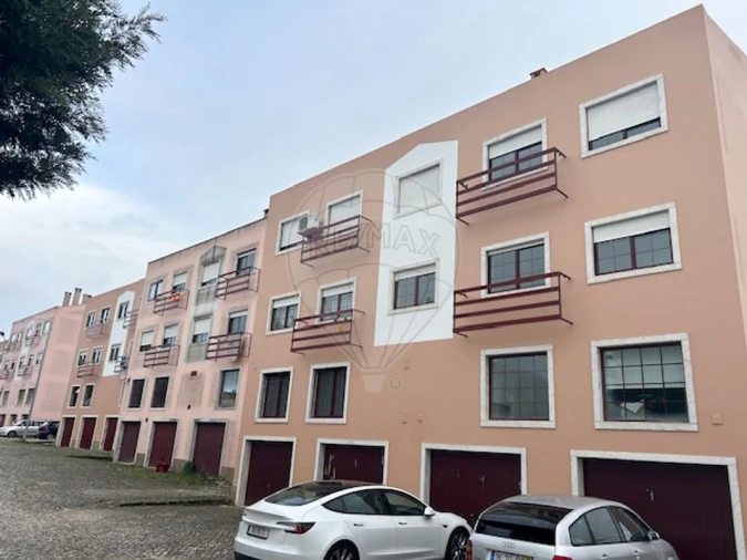 Apartamento T3 para Venda em Ramada e Caneças Foto 3