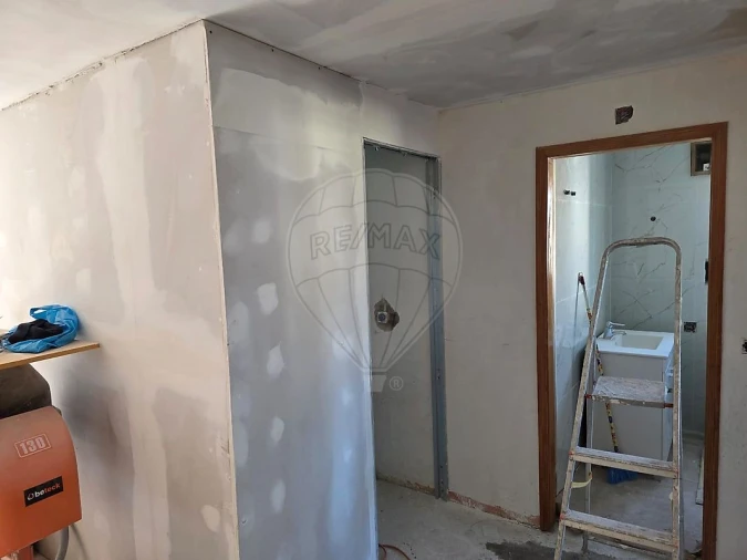 Apartamento T3 para Venda em Ramada e Caneças Foto 15