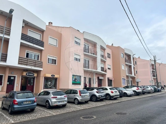 Apartamento T3 para Venda em Ramada e Caneças Foto 2
