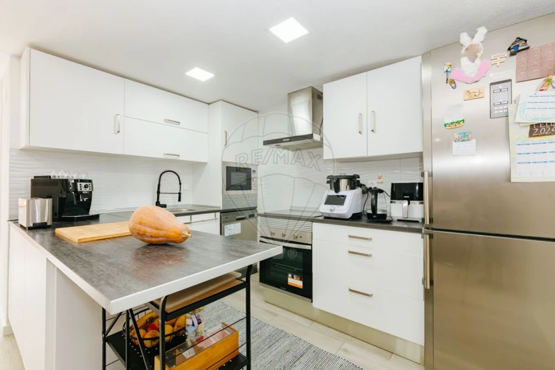 Moradia T3 para Venda em Cacém e São Marcos Foto 8