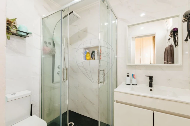 Moradia T3 para Venda em Cacém e São Marcos Foto 34