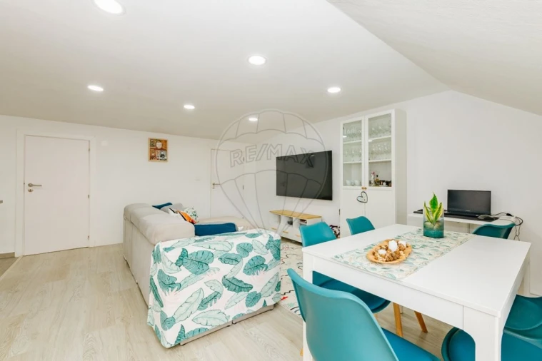 Moradia T3 para Venda em Cacém e São Marcos Foto 5