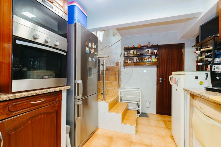 Moradia T3 para Venda em Cacém e São Marcos Foto 24