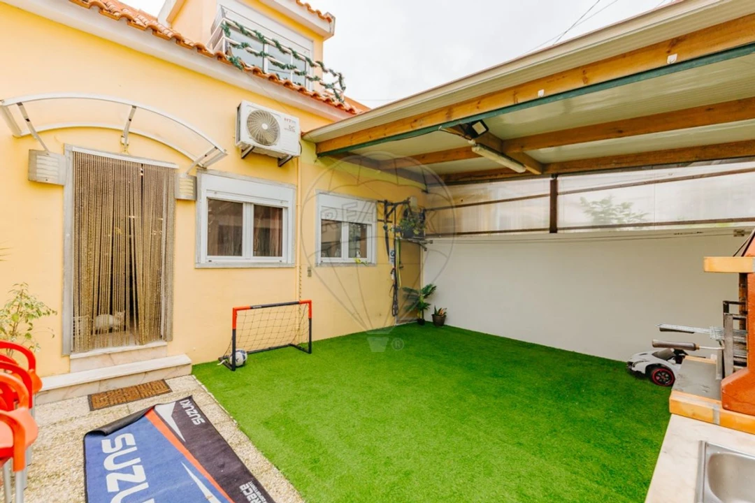 Moradia T3 para Venda em Cacém e São Marcos Foto 45