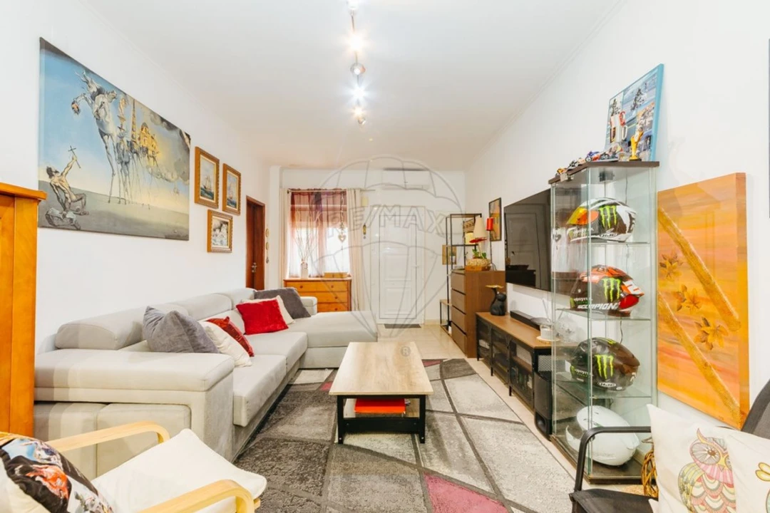 Moradia T3 para Venda em Cacém e São Marcos Foto 19