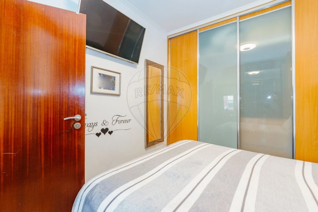 Moradia T3 para Venda em Cacém e São Marcos Foto 14