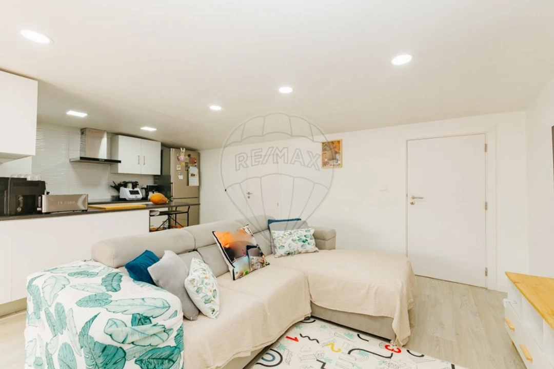 Moradia T3 para Venda em Cacém e São Marcos Foto 4