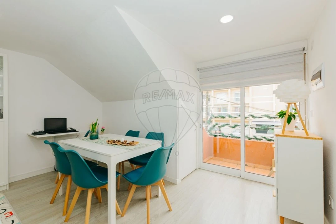 Moradia T3 para Venda em Cacém e São Marcos Foto 6