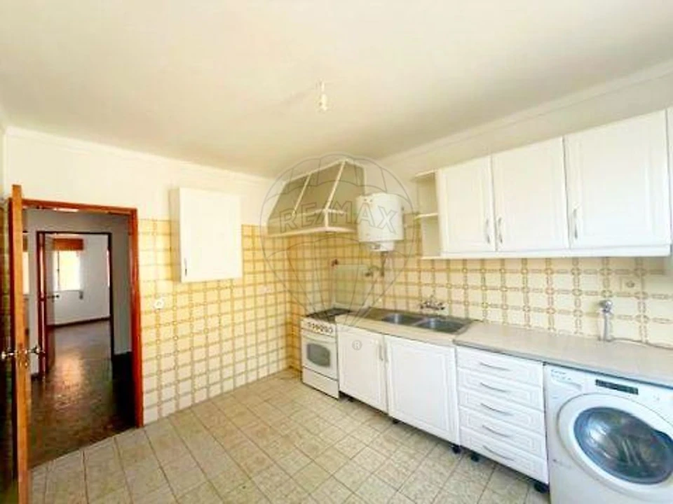 Apartamento T3 para Venda em Carregado e Cadafais Foto 26