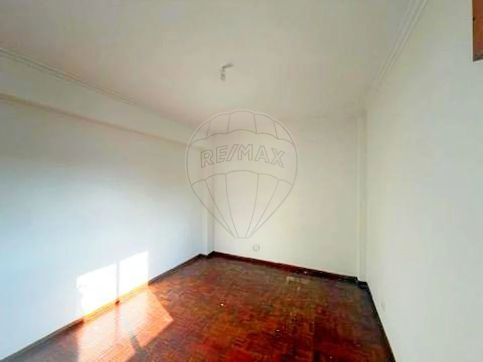 Apartamento T3 para Venda em Carregado e Cadafais Foto 31