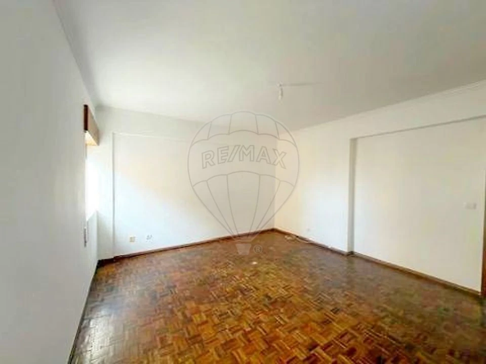 Apartamento T3 para Venda em Carregado e Cadafais Foto 20