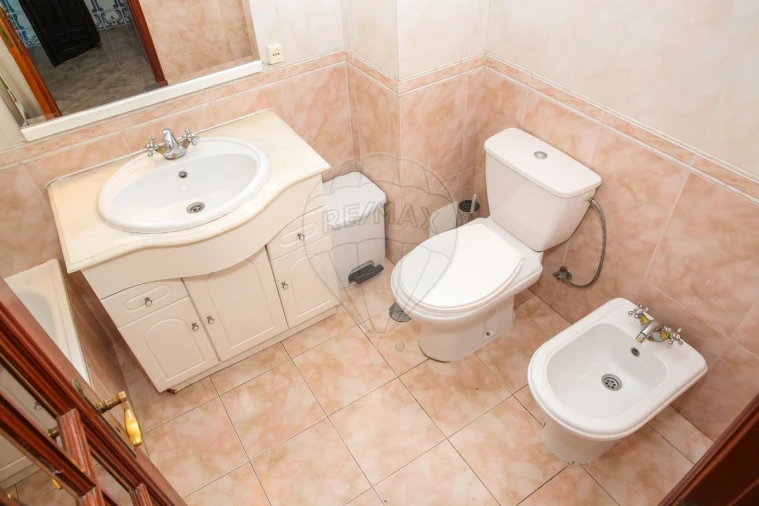 Apartamento T2 para Venda em Castanheira do Ribatejo e Cachoeiras Foto 26