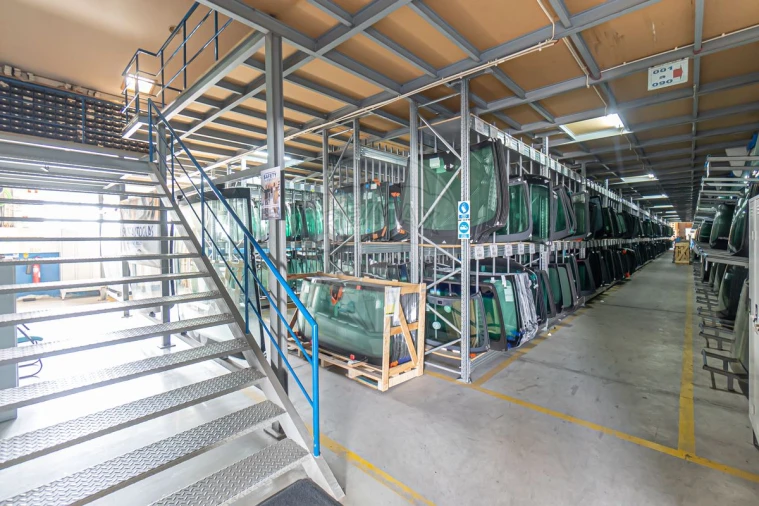 Armazém para Venda em Serzedo e Perosinho Foto 5