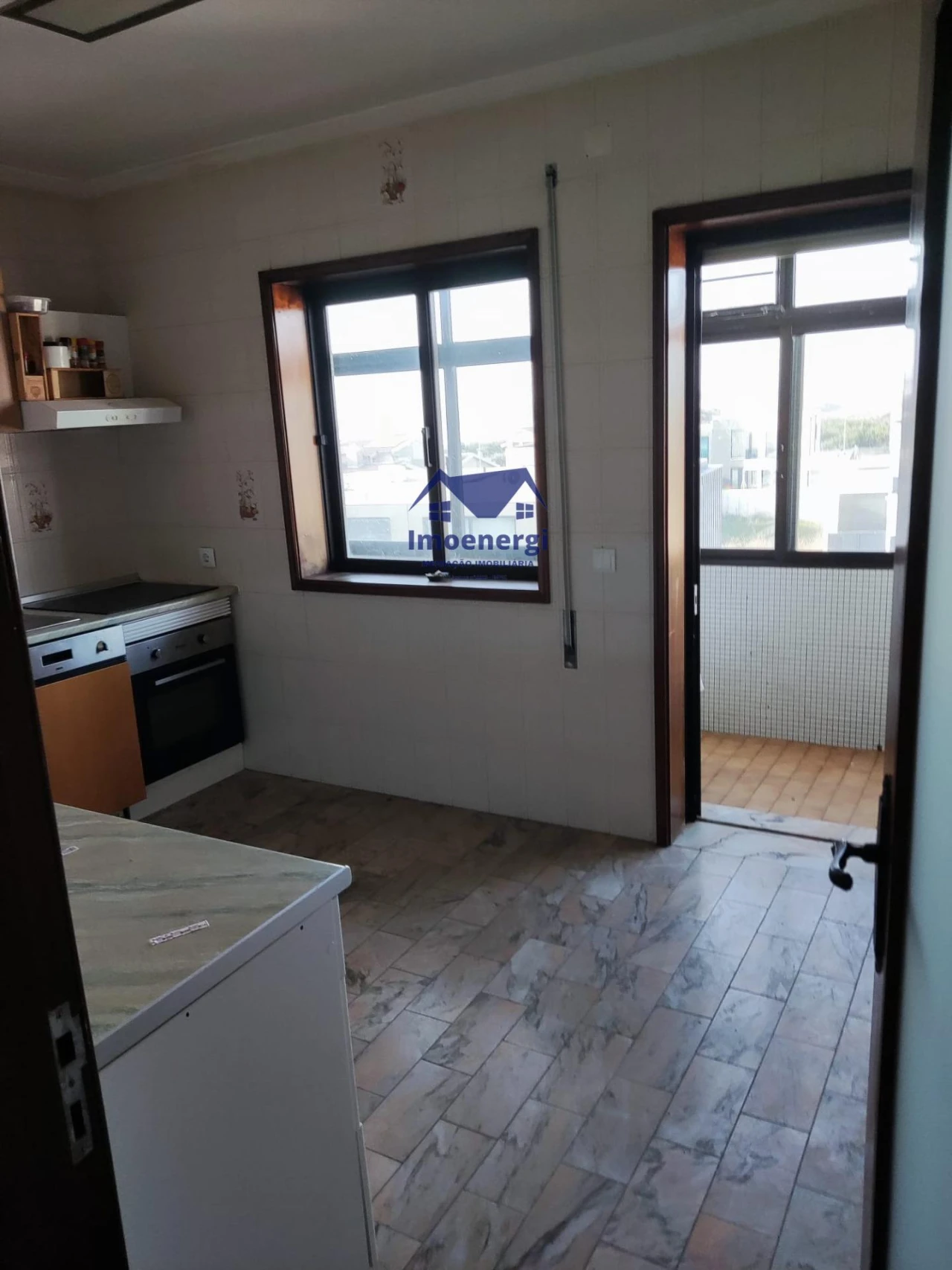Apartamento T1 para Venda em Arvore Foto 12