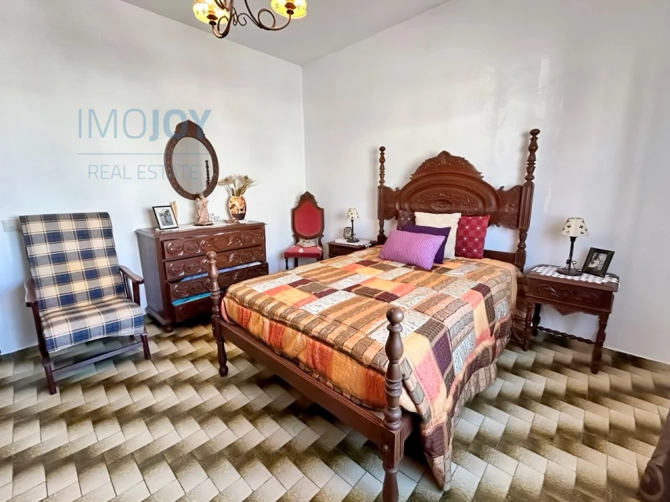 Moradia T4 para Venda em Rogil Foto 17