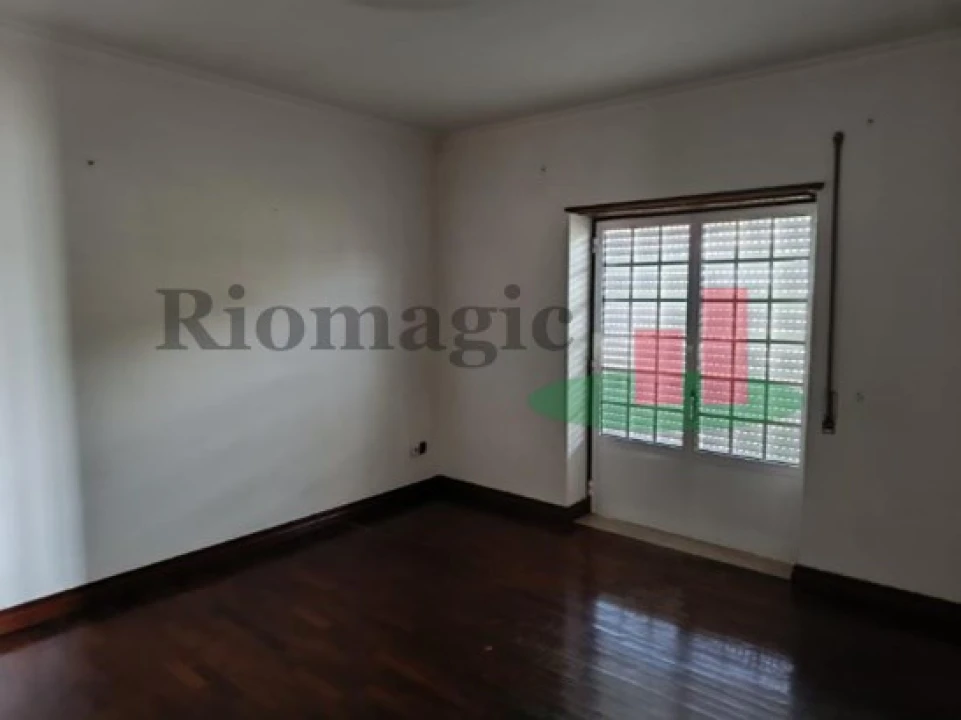 Moradia T4 para Venda em Nossa Senhora da Piedade Foto 3