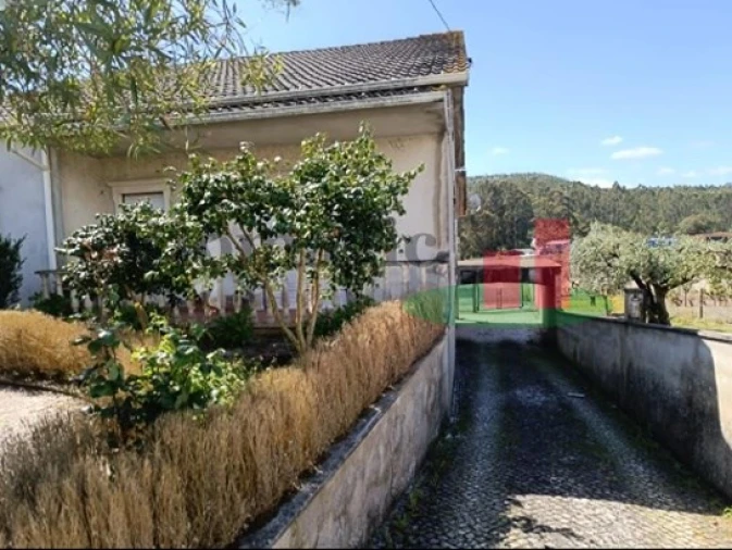 Moradia T4 para Venda em Nossa Senhora da Piedade Foto 1