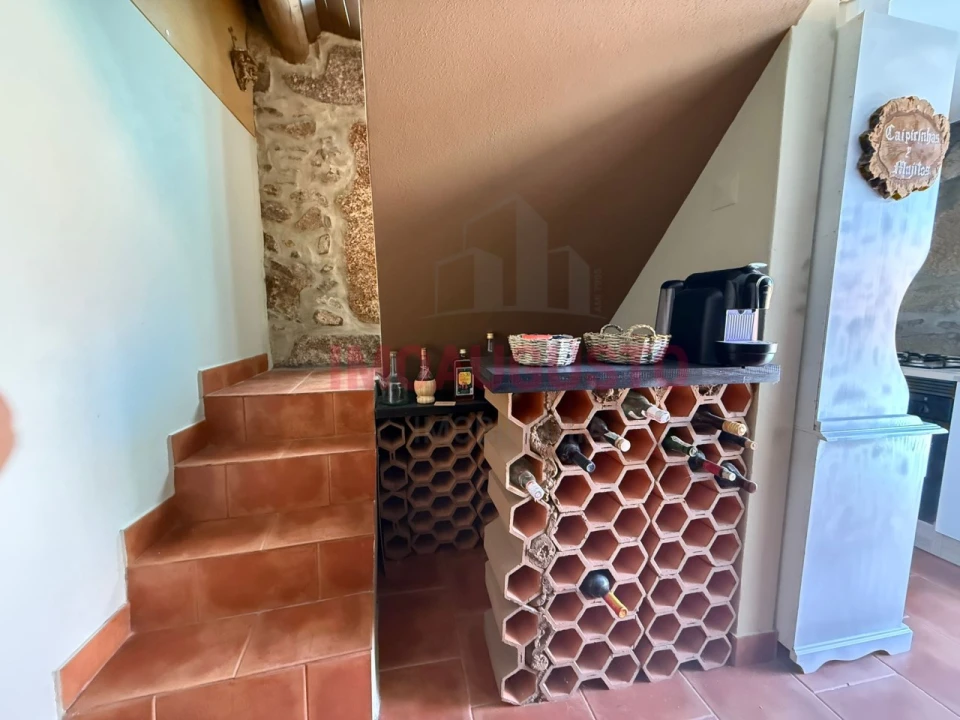 Moradia T4 para Venda em Manteigas (São Pedro) Foto 4