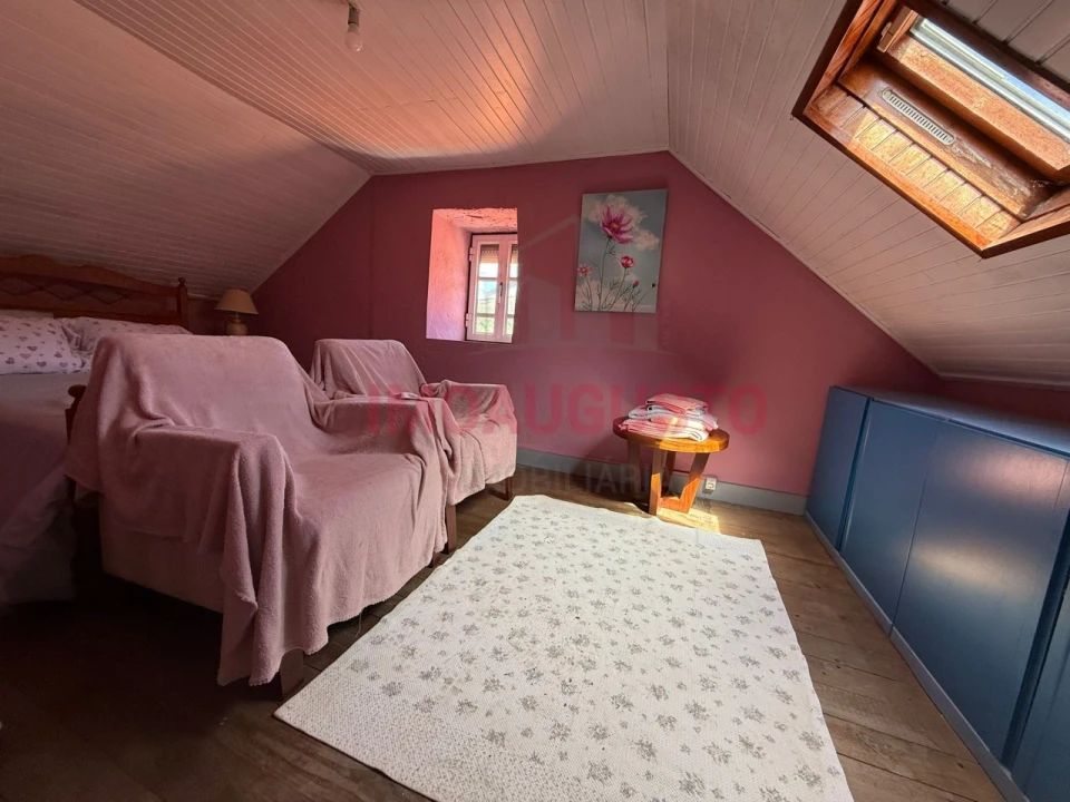 Moradia T4 para Venda em Manteigas (São Pedro) Foto 7