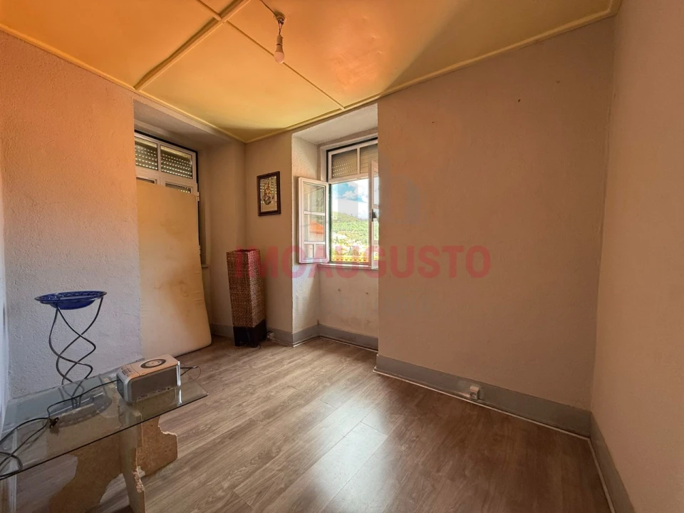 Moradia T4 para Venda em Manteigas (São Pedro) Foto 8