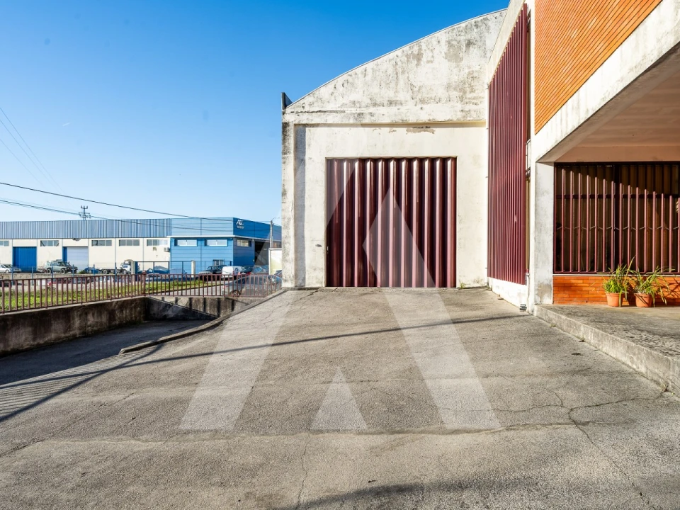 Armazém para Venda em Cortegaça Foto 4