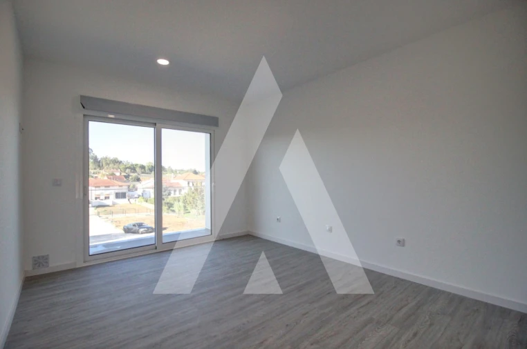 Moradia T3 para Venda em Arcos e Mogofores Foto 13